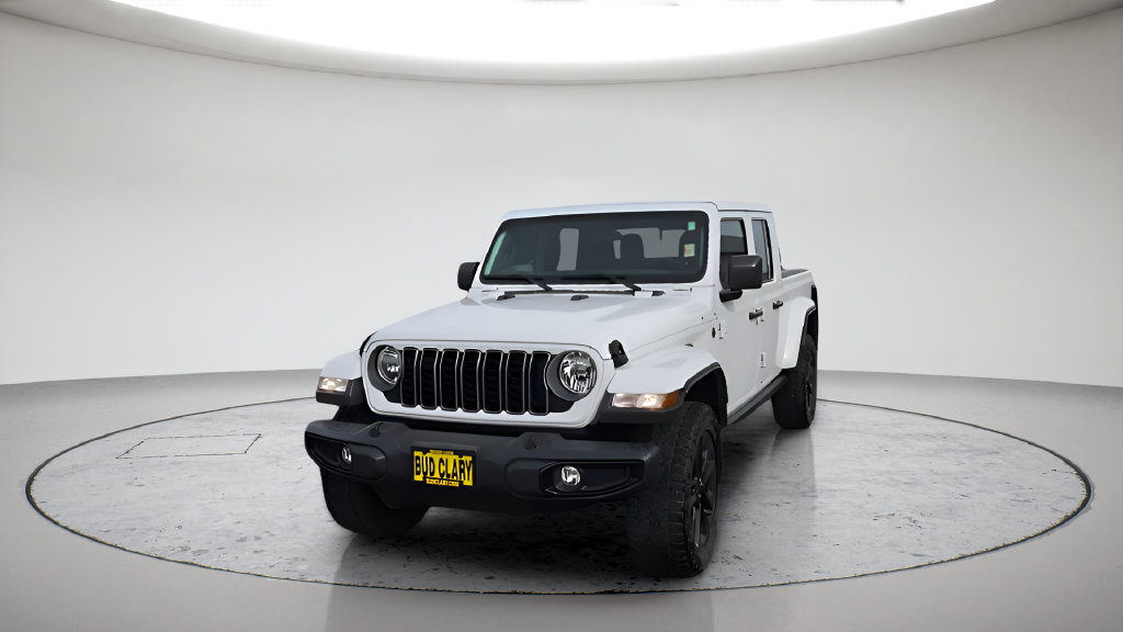 Used 2025 Jeep Gladiator Sport AWD/4WD image 2