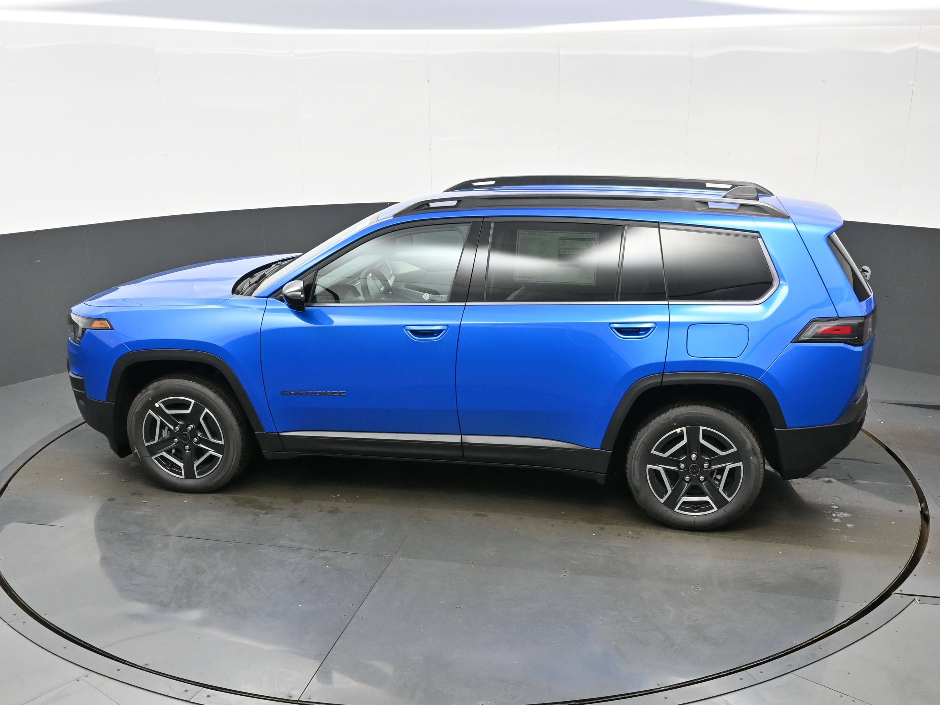 New 2026 Jeep Cherokee Laredo AWD/4WD image 22