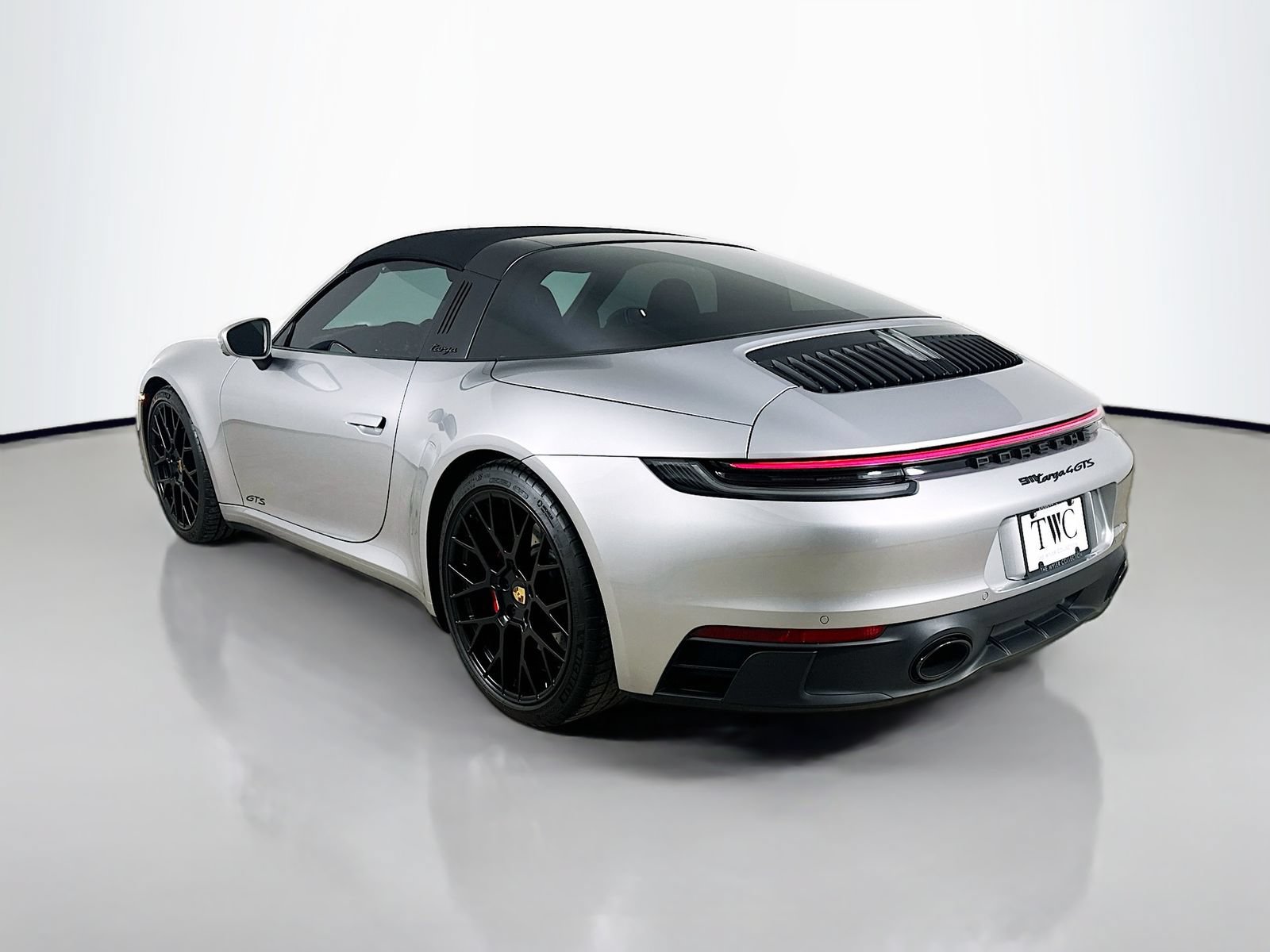 Used 2024 Porsche 911 Targa 4 GTS AWD/4WD image 7