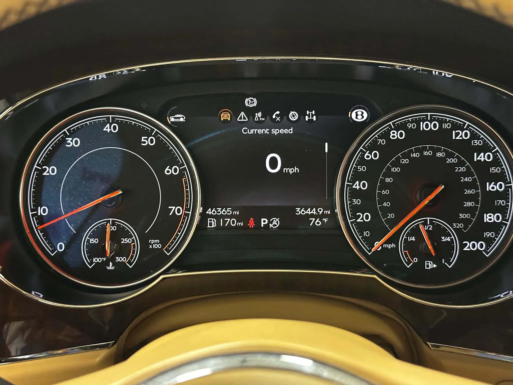 Used 2017 Bentley Bentayga image 29