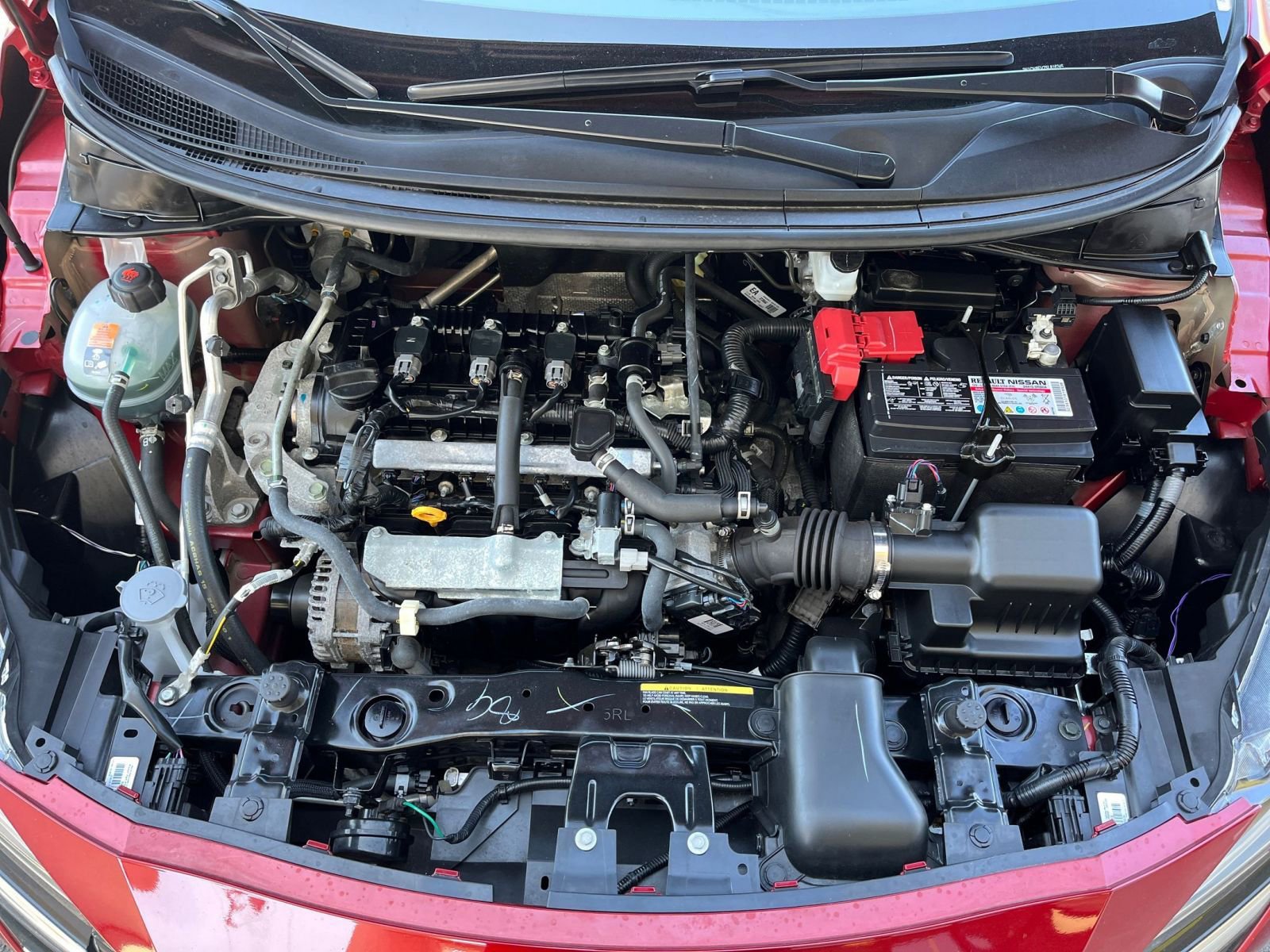 Used 2025 Nissan Versa SV image 28