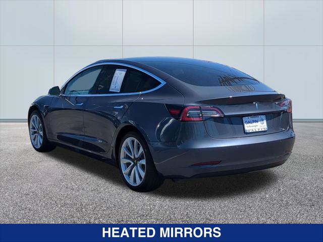 Used 2020 Tesla Model 3 Standard Range RWD image 3