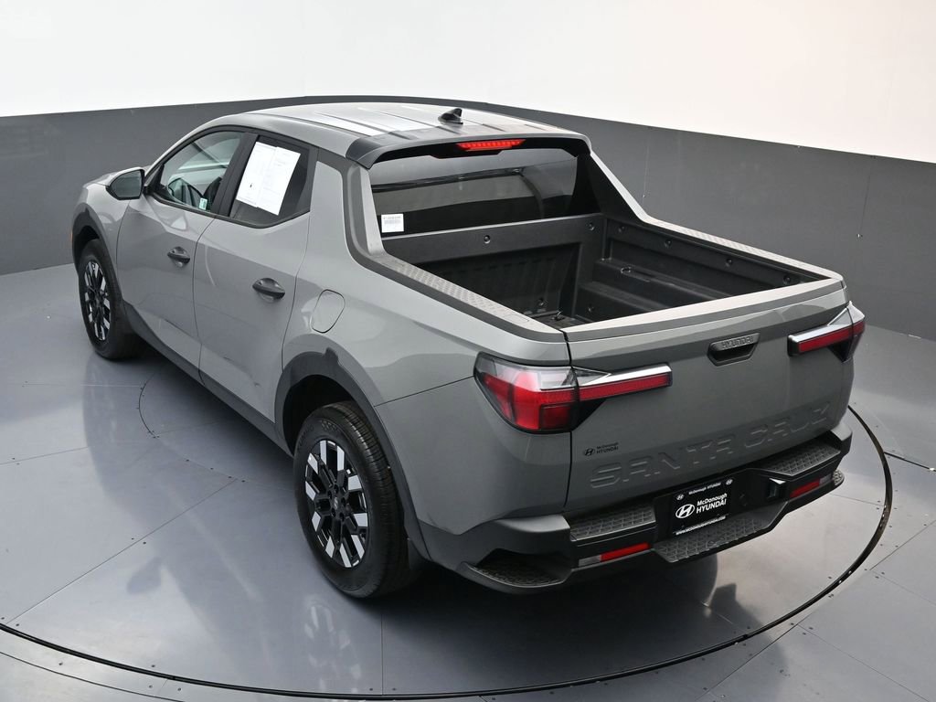 Used 2025 Hyundai Santa Cruz SE image 18