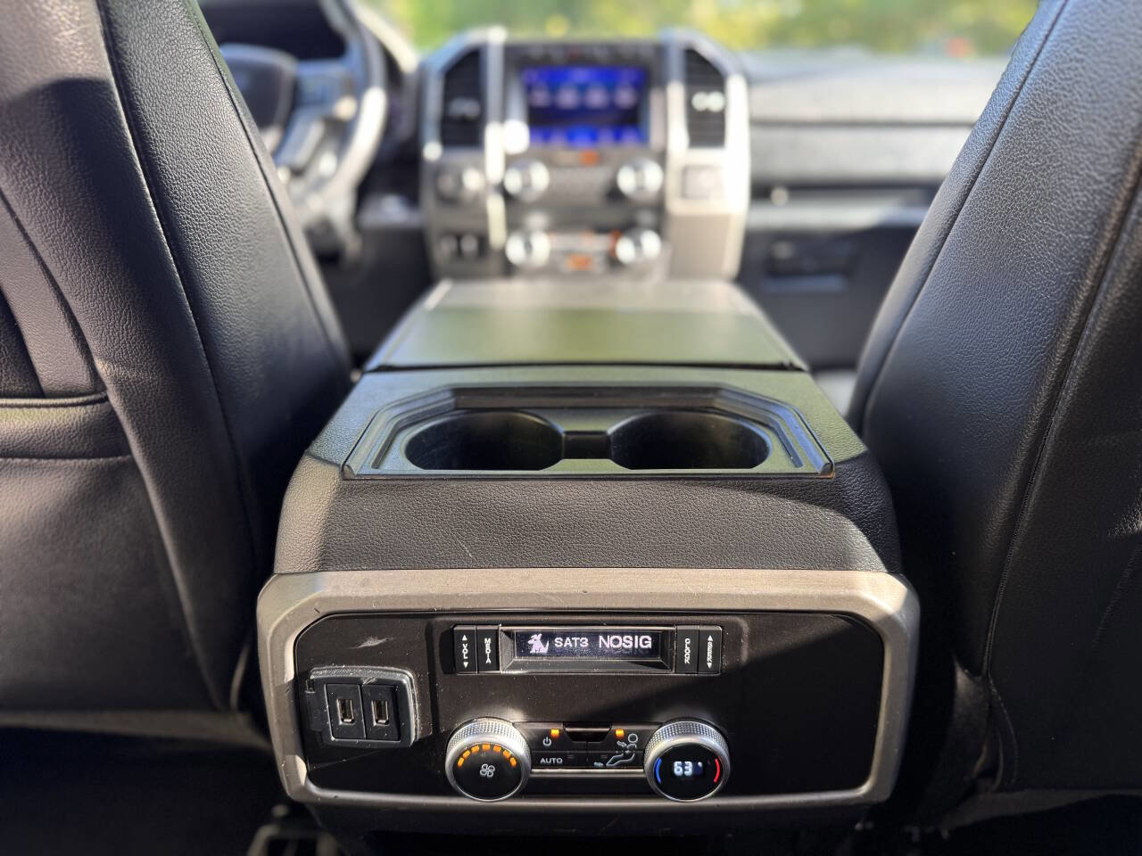 Used 2020 Ford Expedition Max XLT image 18