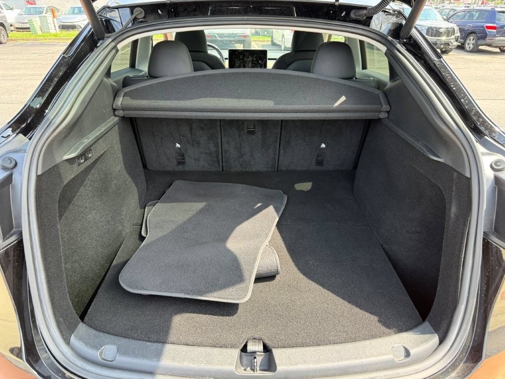 Used 2023 Tesla Model Y Long Range AWD/4WD image 17