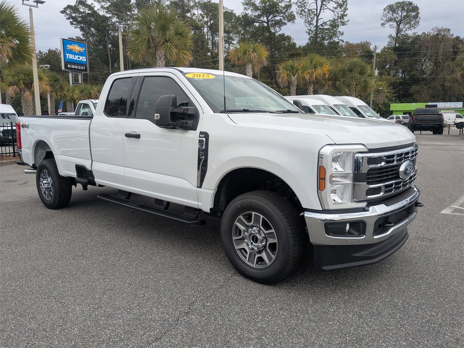 New 2025 Ford F350 XLT image 2