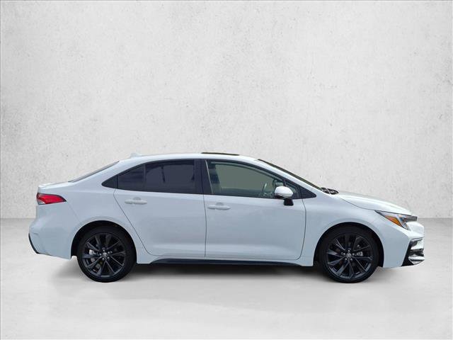 Certified 2024 Toyota Corolla SE w/ SE Premium Package FWD image 4