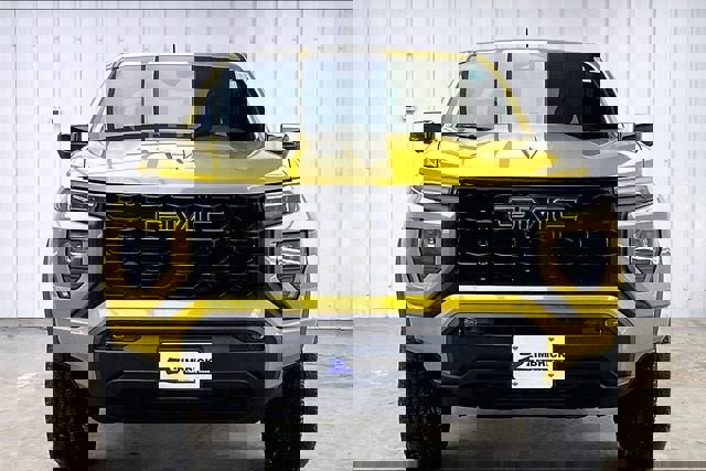 Used 2023 GMC Canyon Elevation w/ Elevation Premium Package image 3