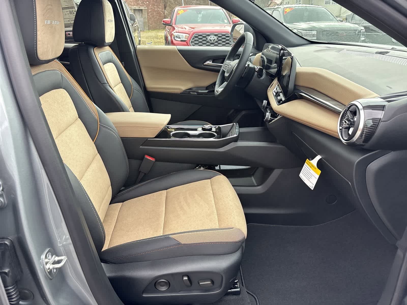 New 2026 Chevrolet Equinox ACTIV w/ Convenience Package III AWD/4WD image 27