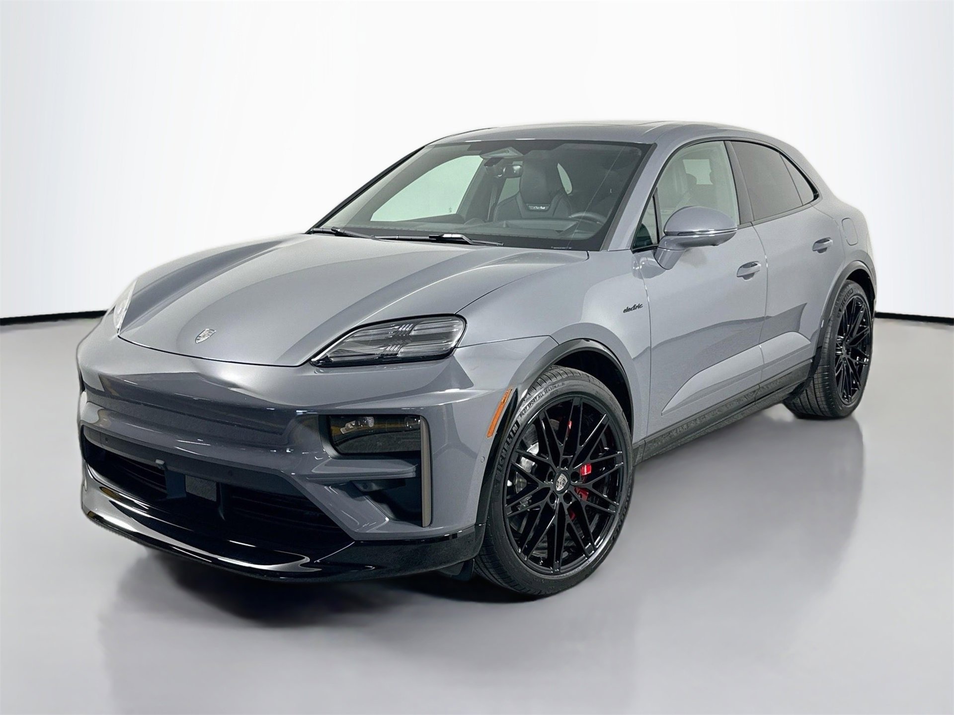 Certified 2025 Porsche Macan Turbo Electric image 1