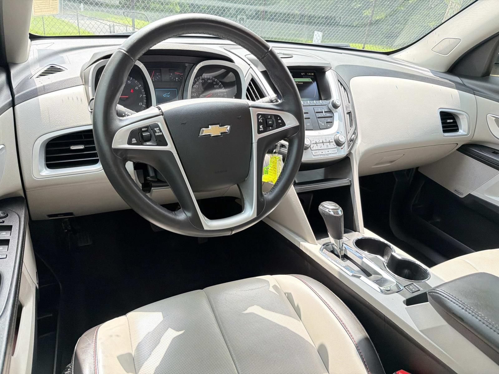 Used 2016 Chevrolet Equinox LTZ w/ Enhanced Convenience Package FWD image 22