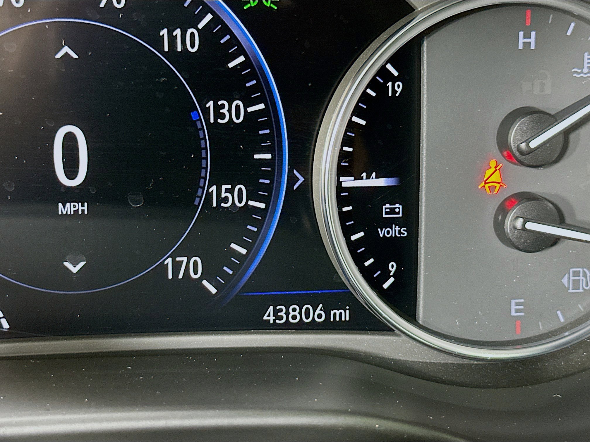 Used 2024 Buick Enclave Premium image 19