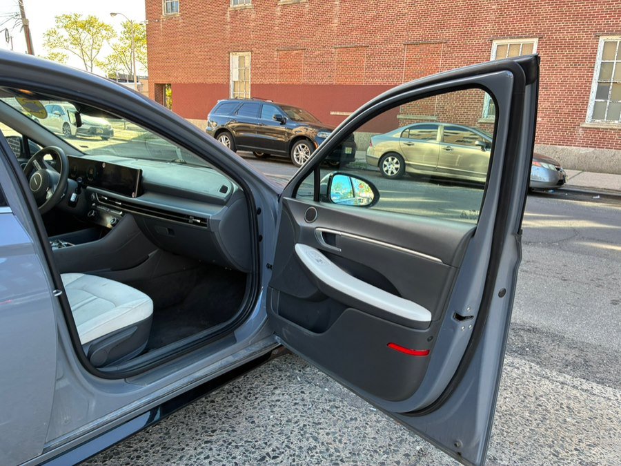 Used 2024 Hyundai Sonata SEL FWD image 17