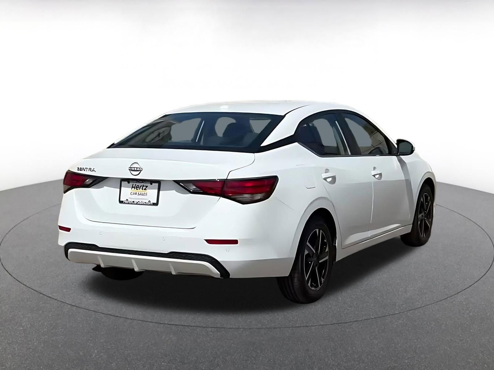 Used 2025 Nissan Sentra SV FWD image 14