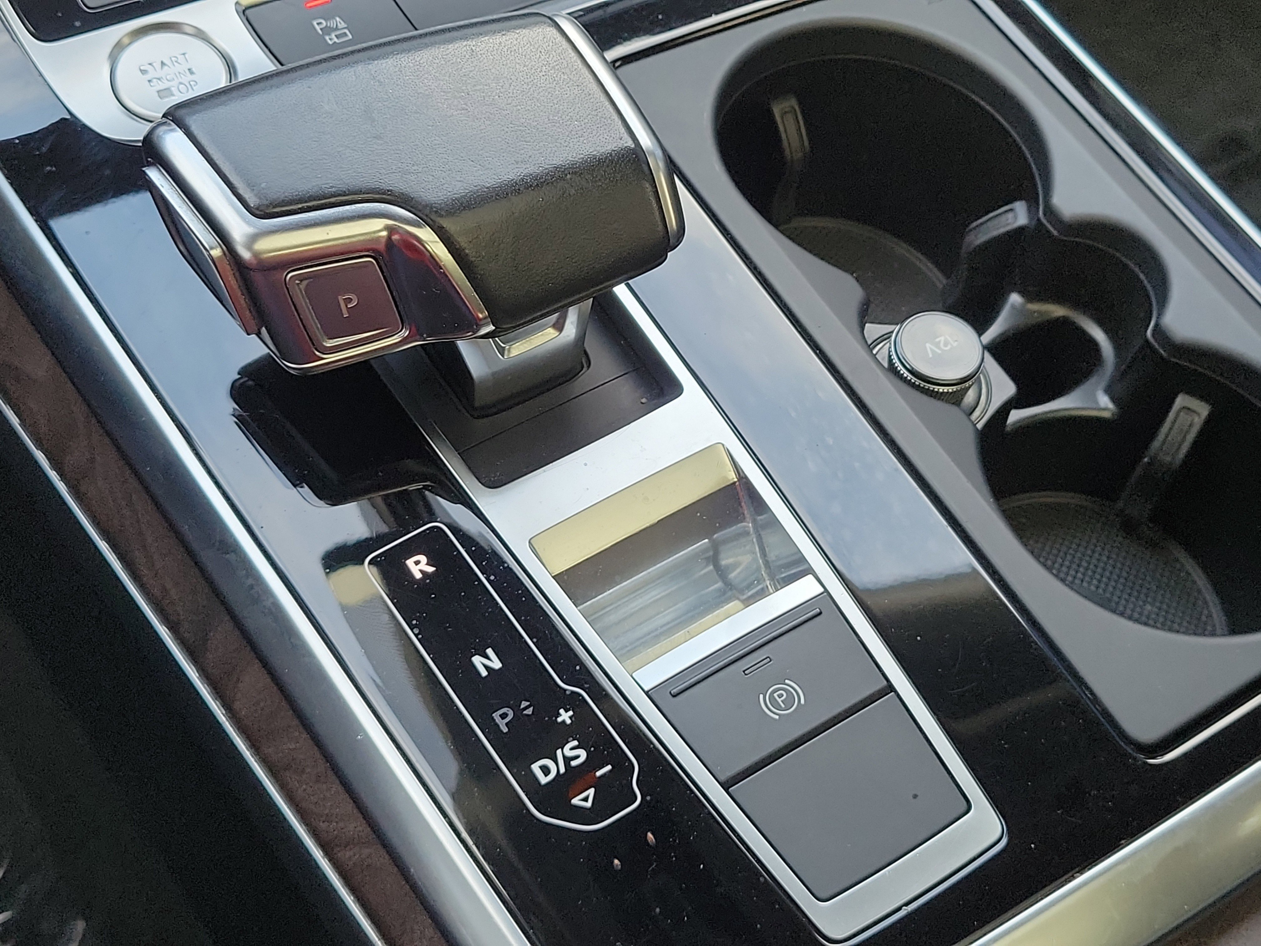 Used 2020 Audi Q8 Premium Plus w/ Premium Plus Package image 33