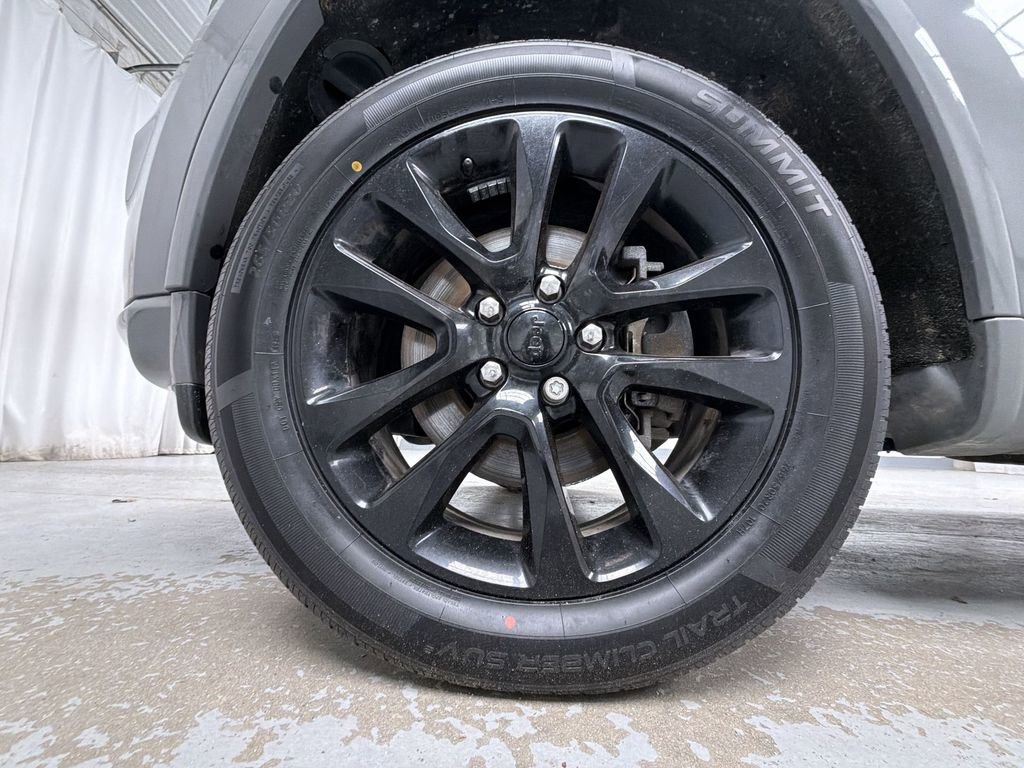 Used 2021 Jeep Grand Cherokee Laredo X AWD/4WD image 10