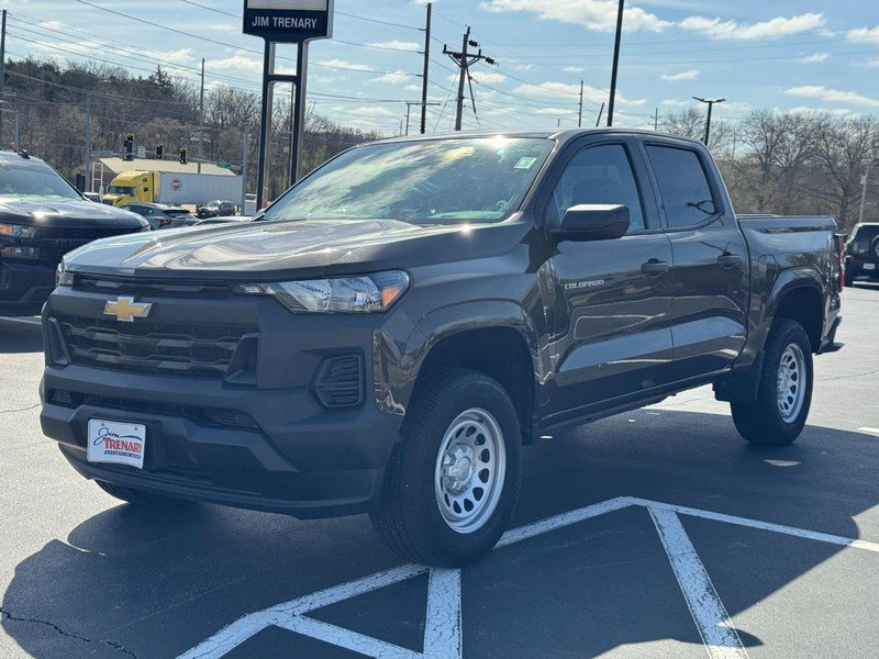 Used 2023 Chevrolet Colorado W/T image 8