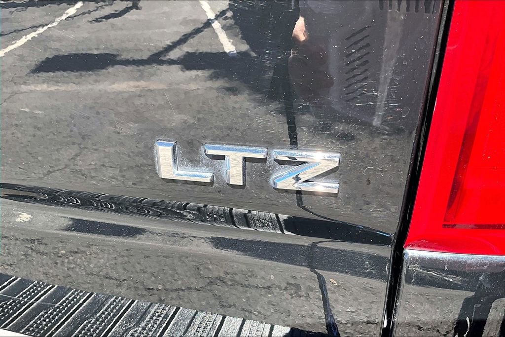 Used 2022 Chevrolet Silverado 1500 LTZ image 28