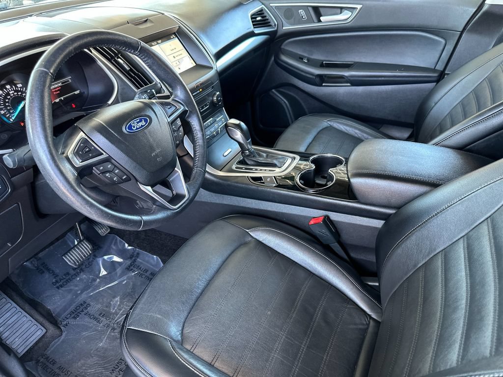 Certified 2018 Ford Edge SEL w/ Equipment Group 201A AWD/4WD image 9