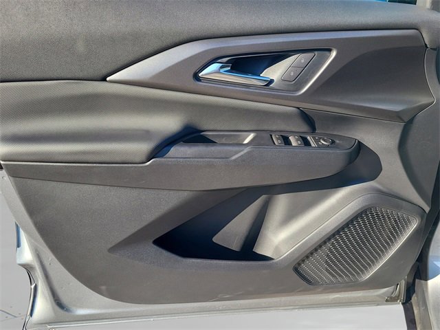 New 2026 Chevrolet Equinox EV LT image 18