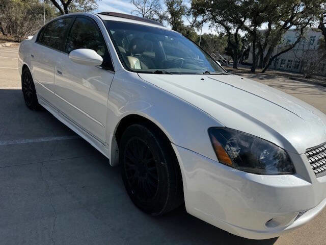 Used 2005 Nissan Altima 3.5 SE w/ (V01) Leather Pkg FWD image 9