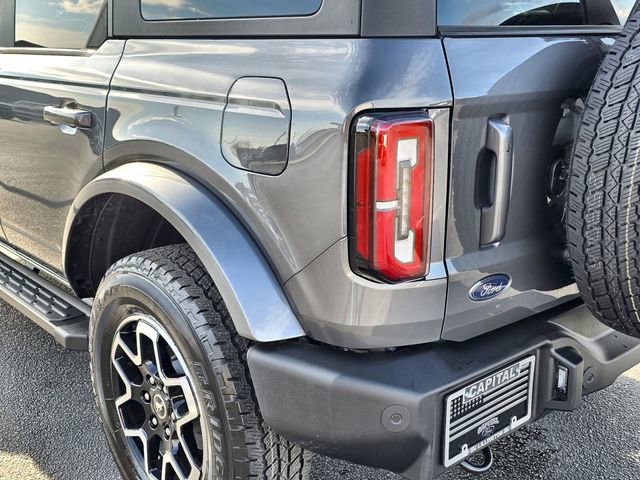 Used 2024 Ford Bronco Outer Banks image 13