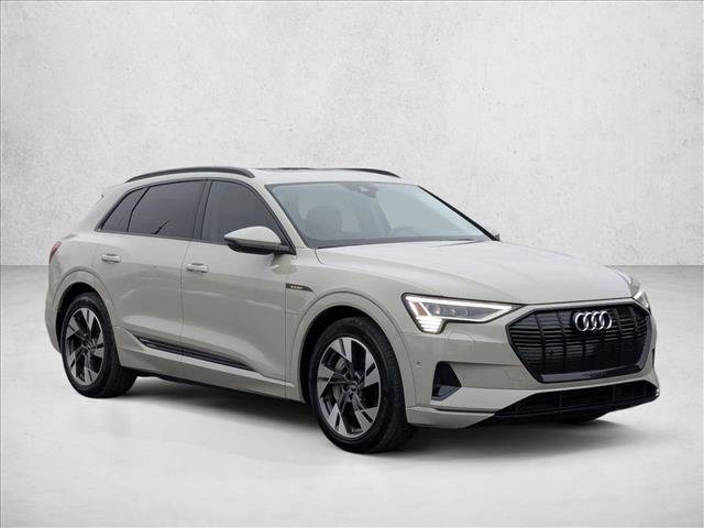 Used 2021 Audi e-tron Premium w/ Convenience Plus Package image 3
