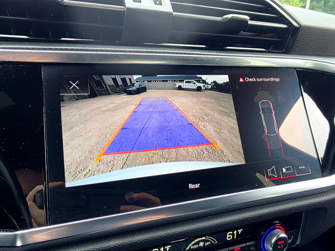 Used 2024 Audi Q3 2.0T Premium image 4