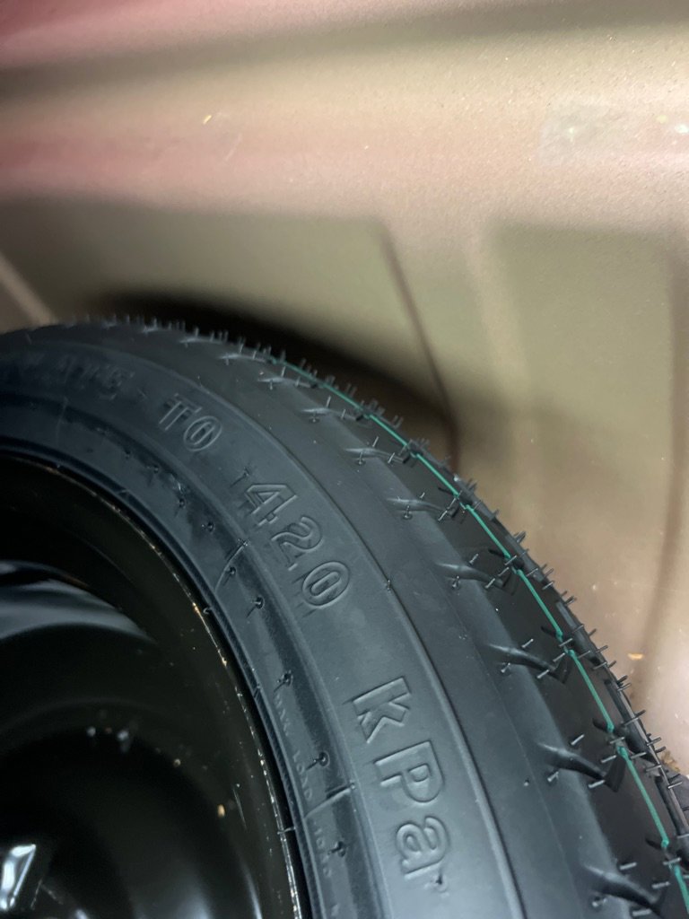 Used 2014 Toyota Camry L image 23