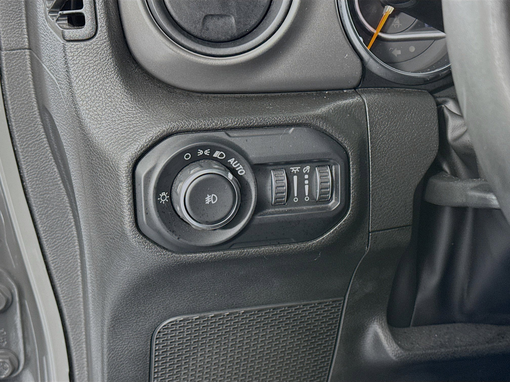 Used 2022 Jeep Wrangler Unlimited Sport image 10