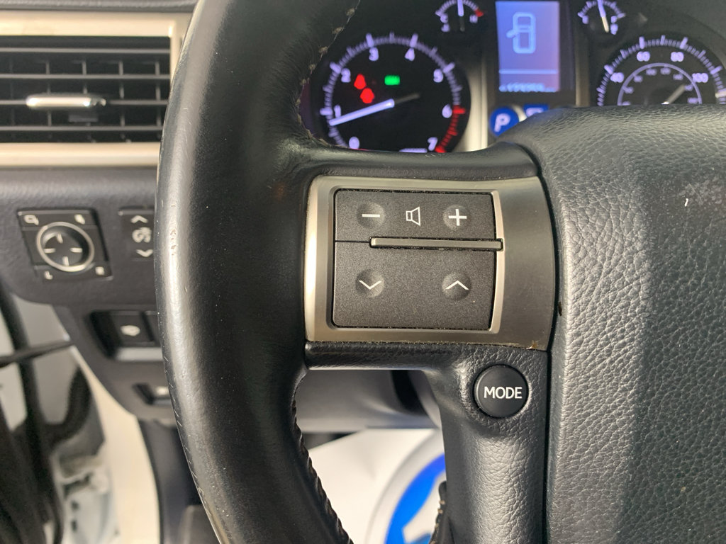 Used 2014 Lexus GX 460 w/ Premium Package AWD/4WD image 18
