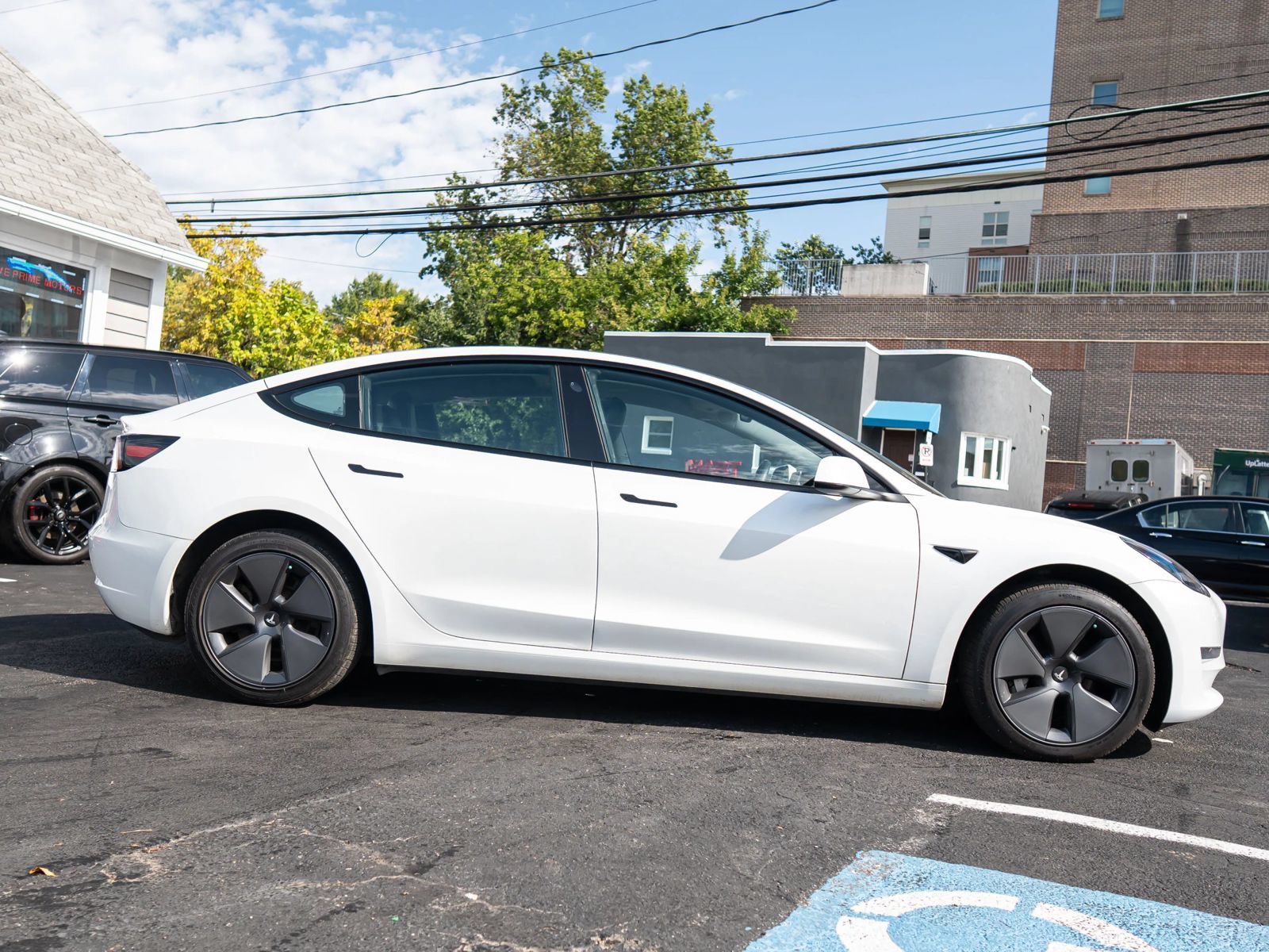 Used 2023 Tesla Model 3 Standard Range RWD image 2