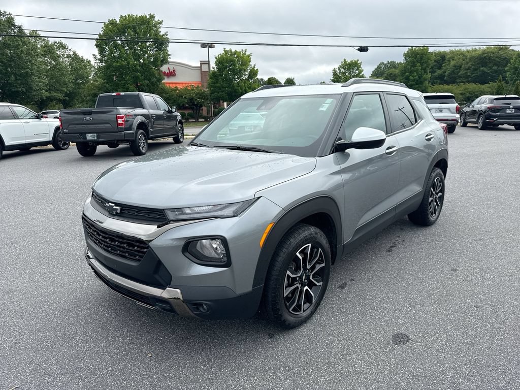 Certified 2023 Chevrolet TrailBlazer ACTIV w/ Sun and Liftgate Package AWD/4WD image 3