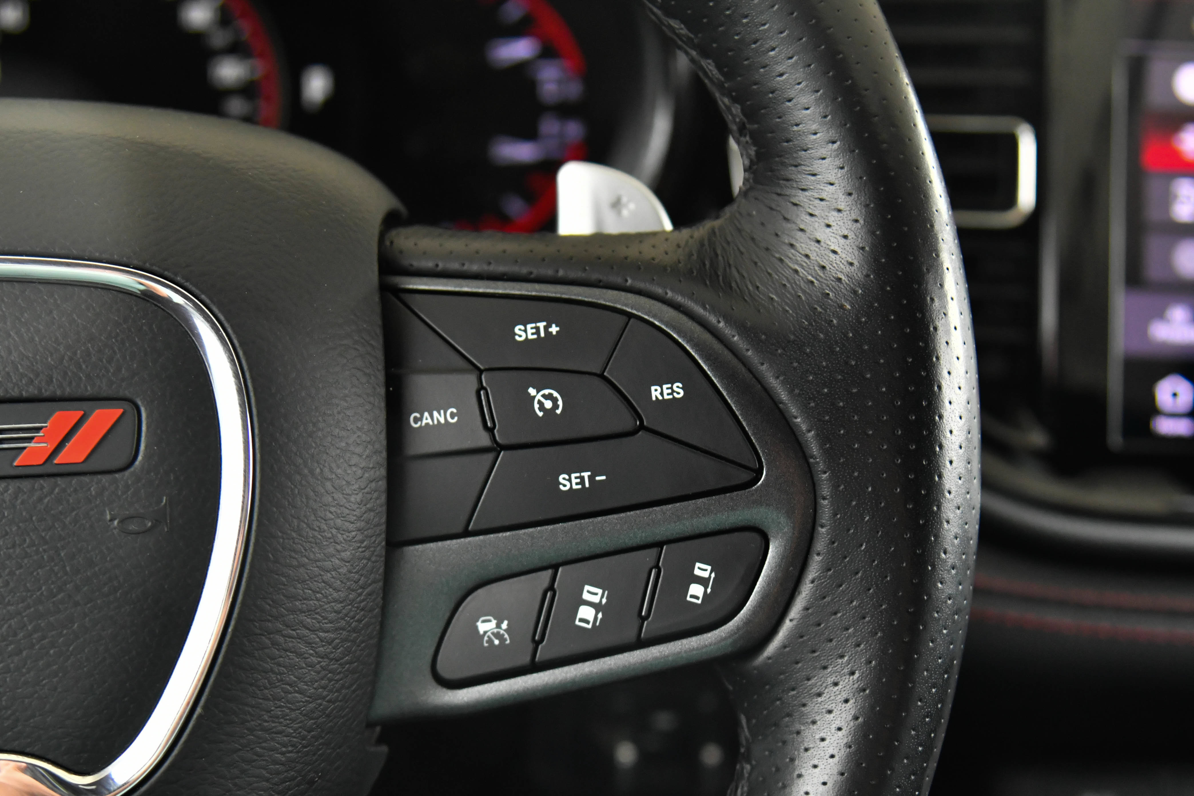 Used 2025 Dodge Durango GT AWD/4WD image 32