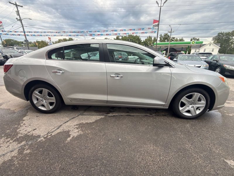 Used 2010 Buick LaCrosse CX FWD image 4