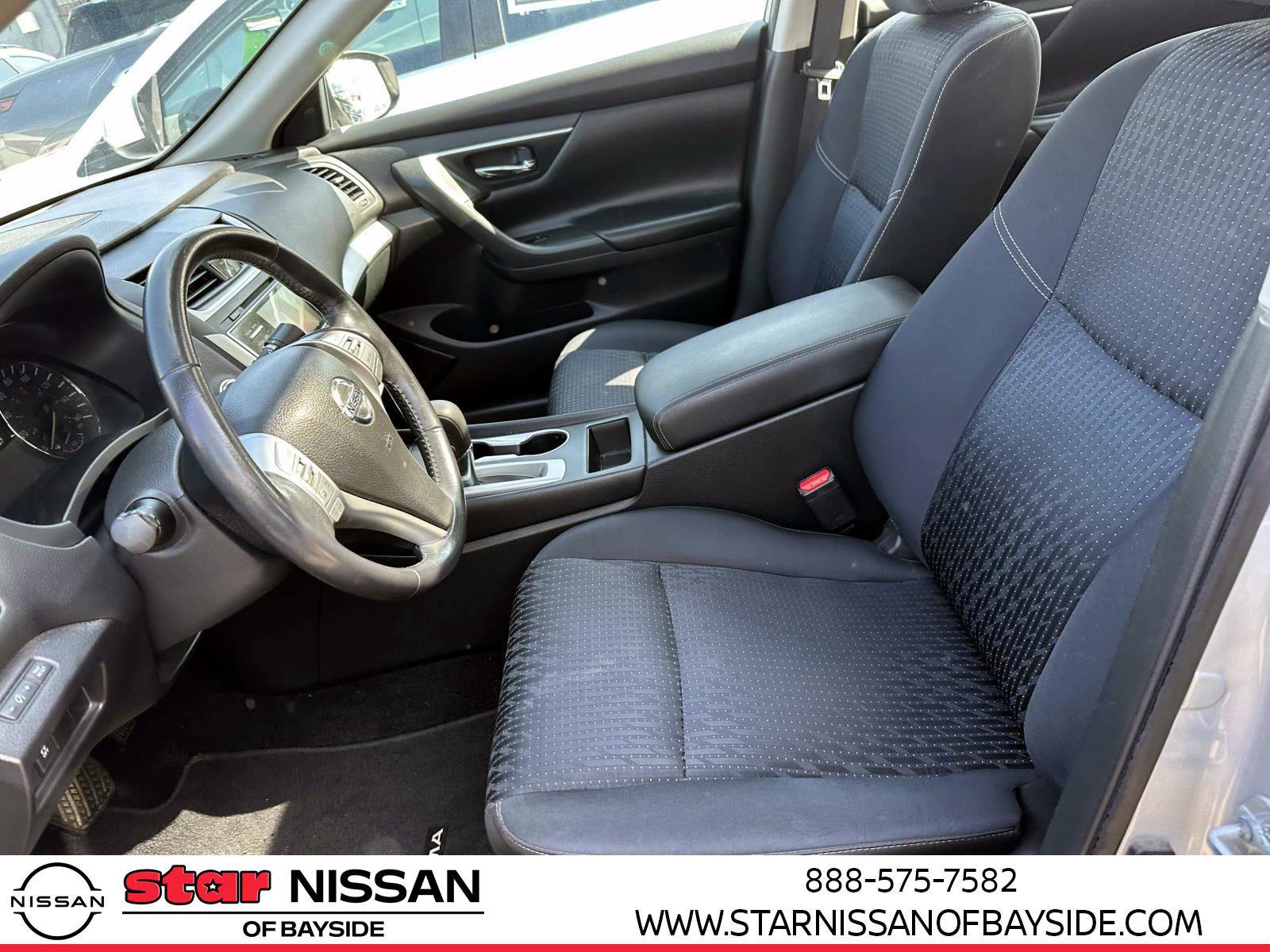 Used 2016 Nissan Altima 2.5 SV w/ Convenience Package image 10