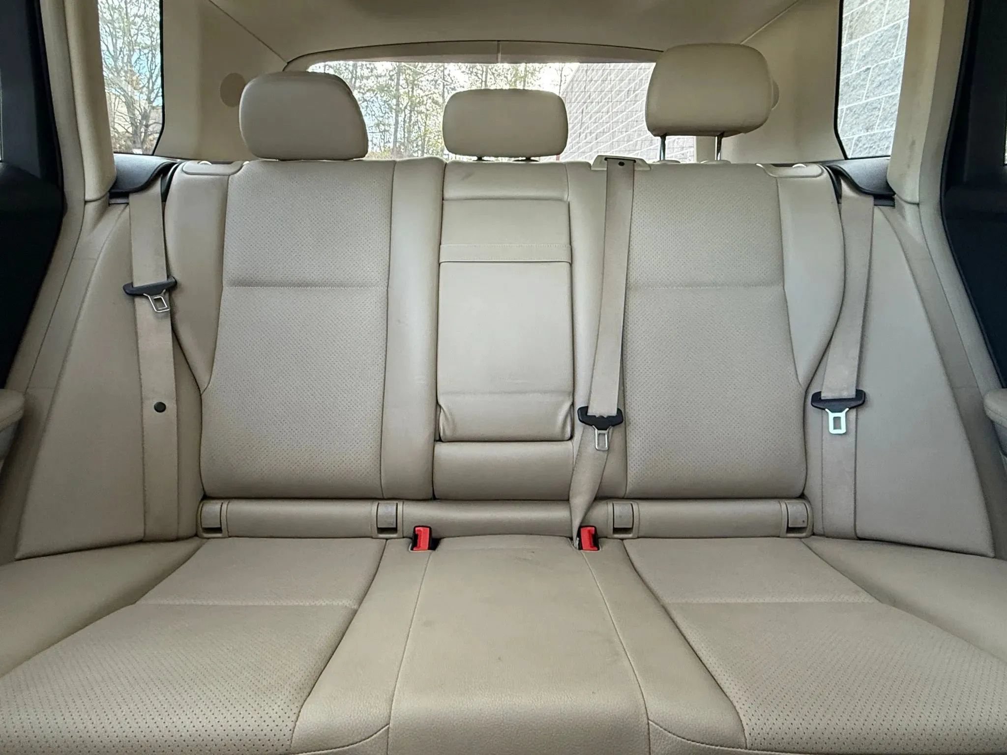 Used 2010 Mercedes-Benz GLK 350 4MATIC image 22