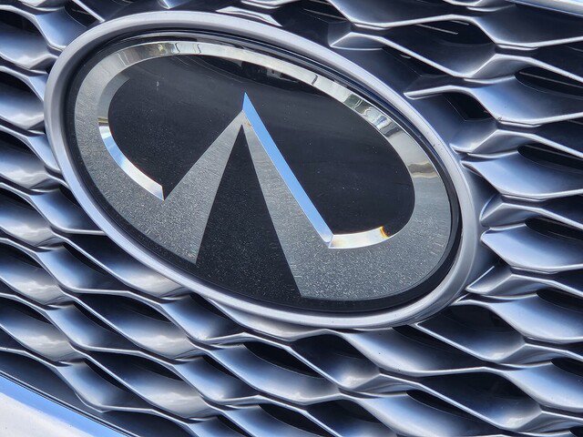 Used 2023 INFINITI QX55 Luxe w/ Cargo Package AWD/4WD image 34