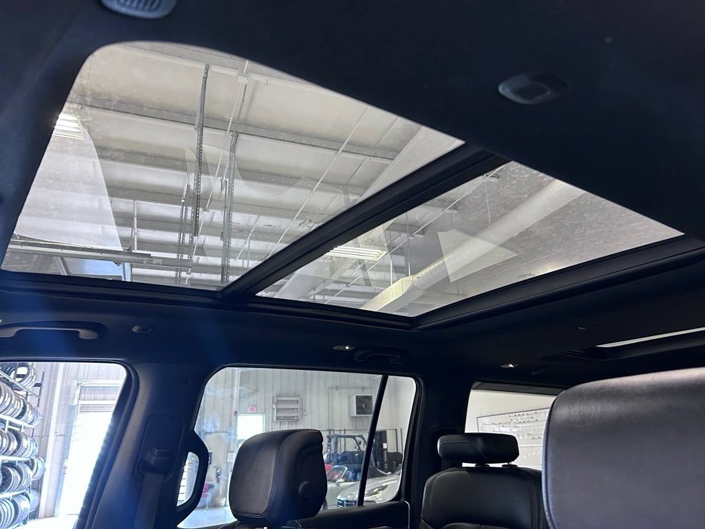 Used 2024 Jeep Wagoneer Series II AWD/4WD image 20