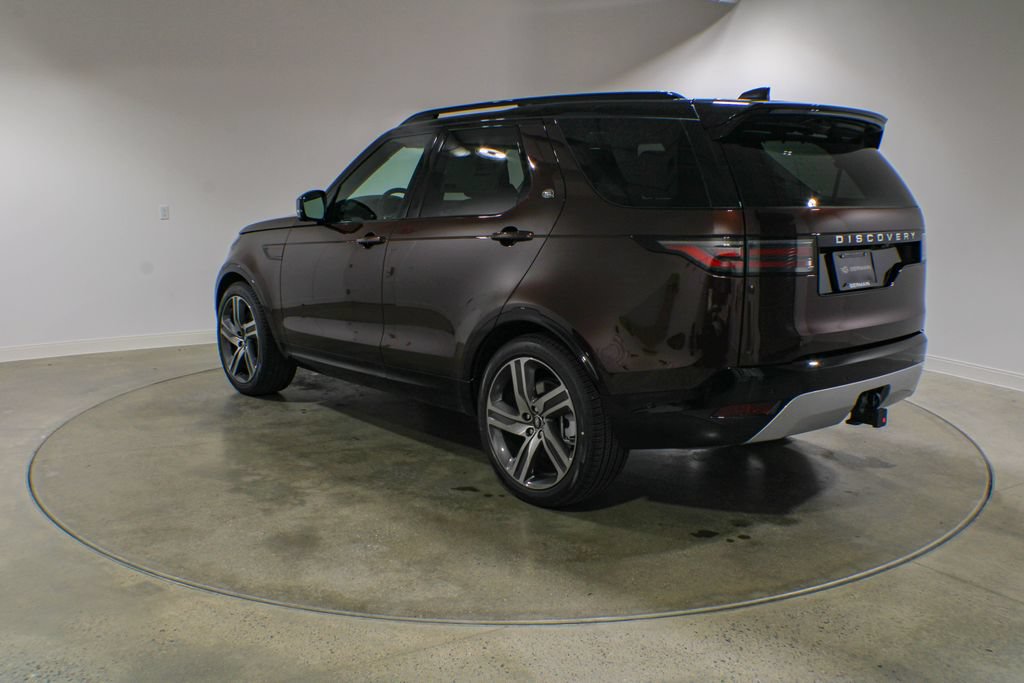 New 2026 Land Rover Discovery Limited Edition AWD/4WD image 4