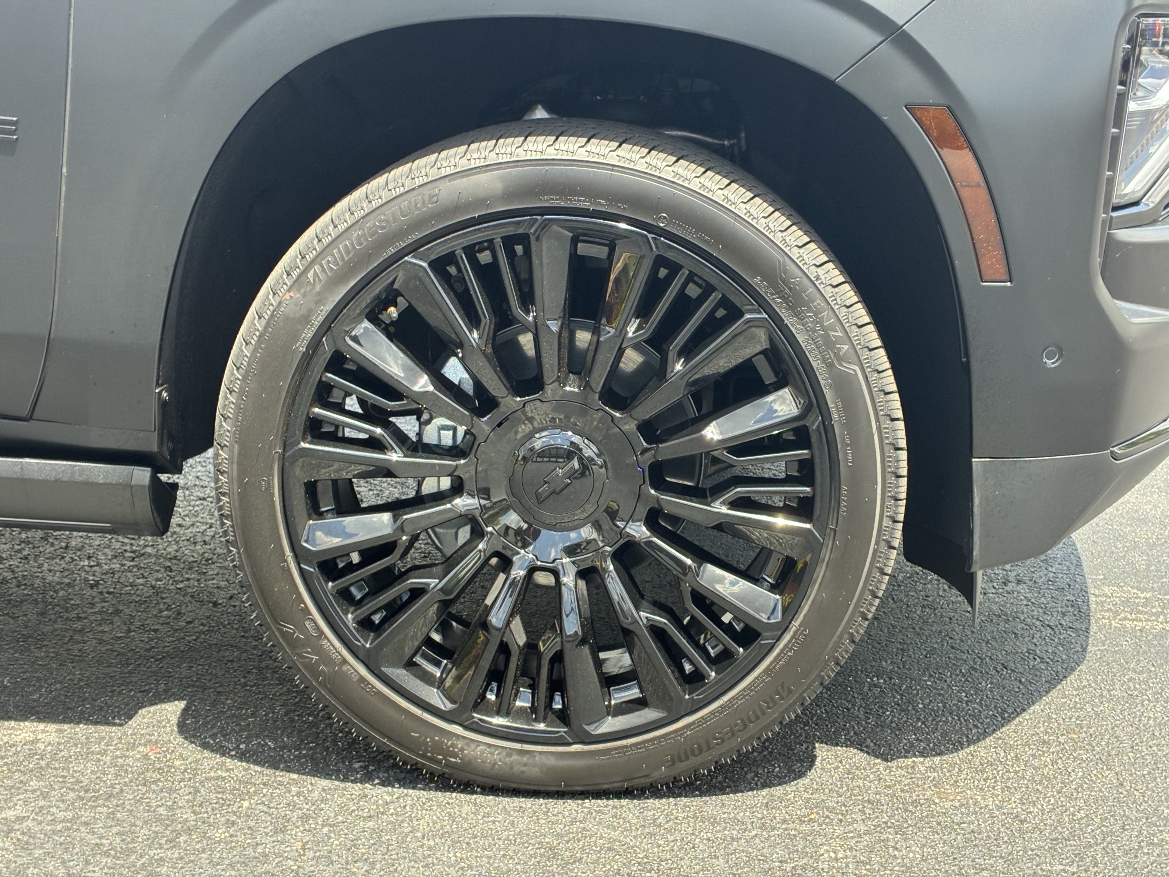 New 2026 Chevrolet Tahoe High Country AWD/4WD image 6