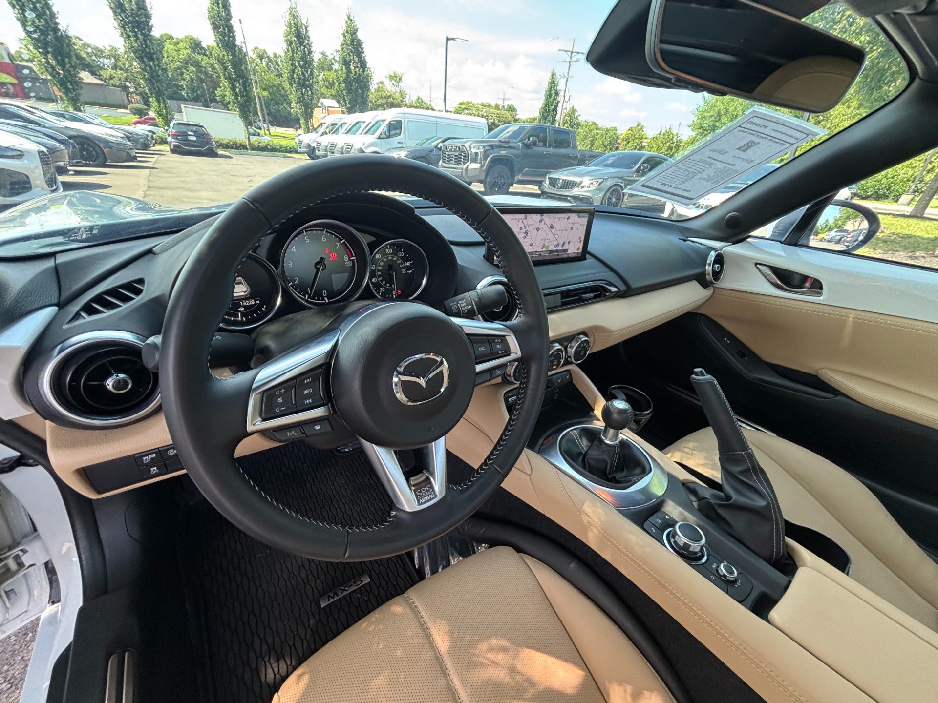 Used 2025 MAZDA MX-5 Miata RF Grand Touring RWD image 25