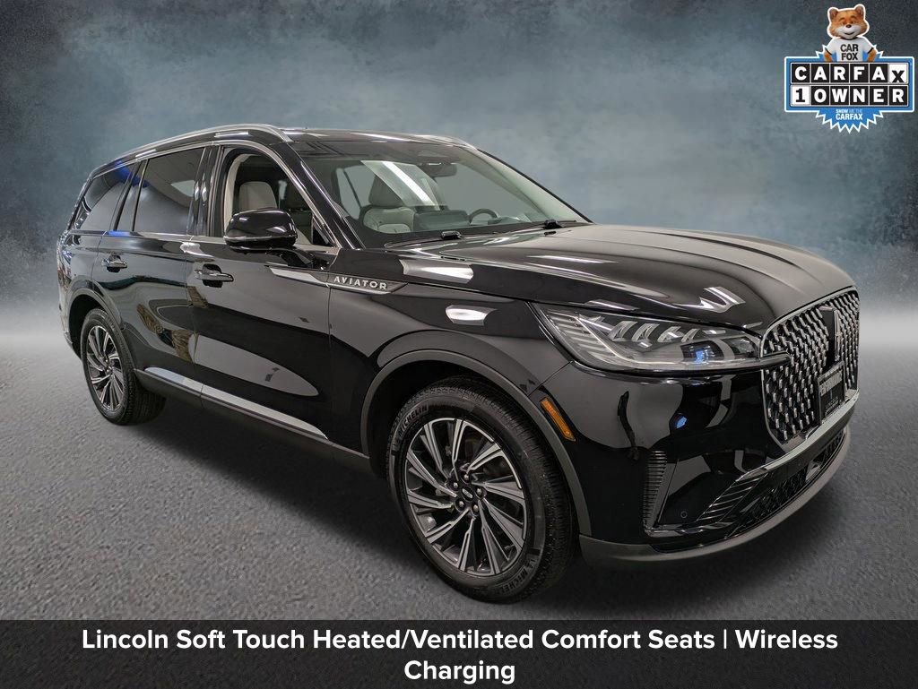 Certified 2025 Lincoln Aviator AWD image 3
