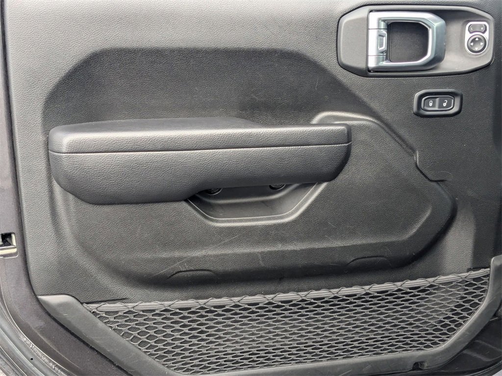 Used 2024 Jeep Wrangler Sport S image 13