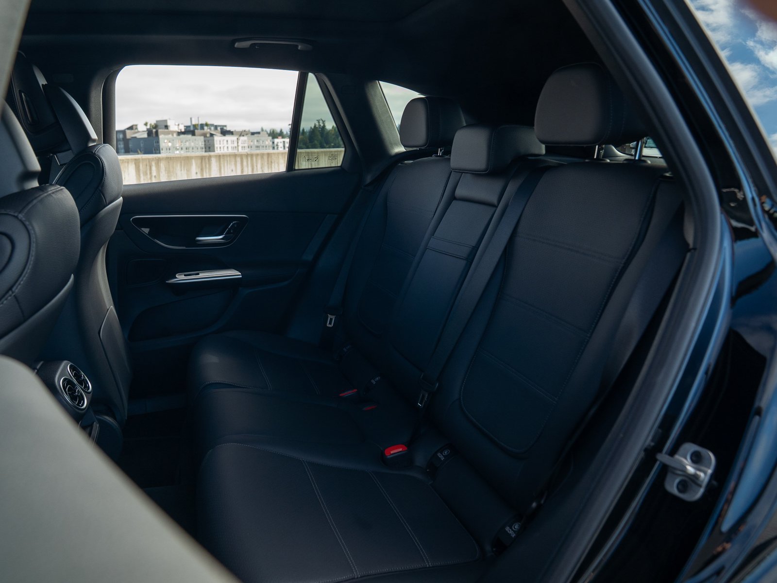 Certified 2026 Mercedes-Benz GLC 300 4MATIC image 25