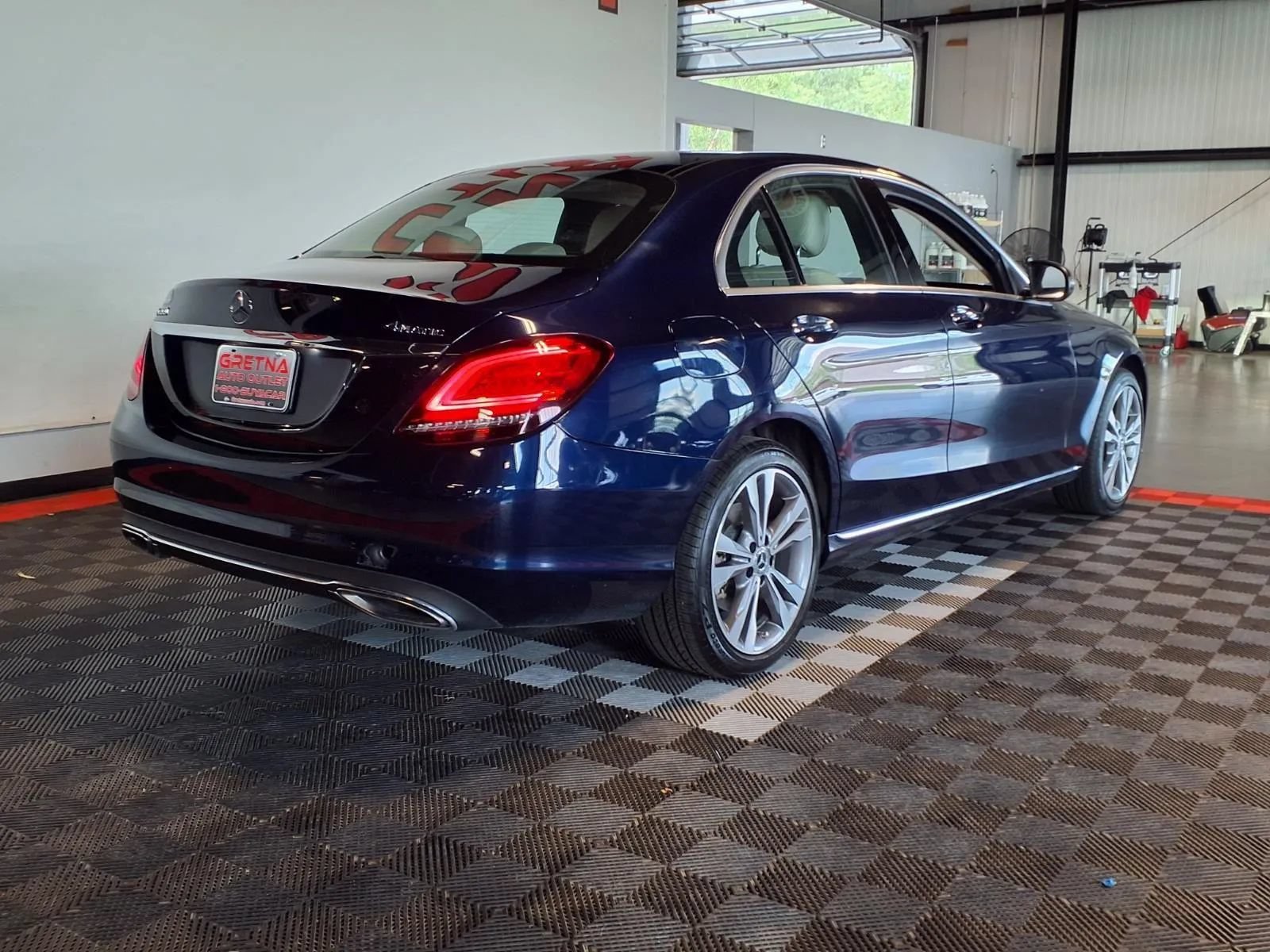 Used 2019 Mercedes-Benz C 300 4MATIC Sedan image 8