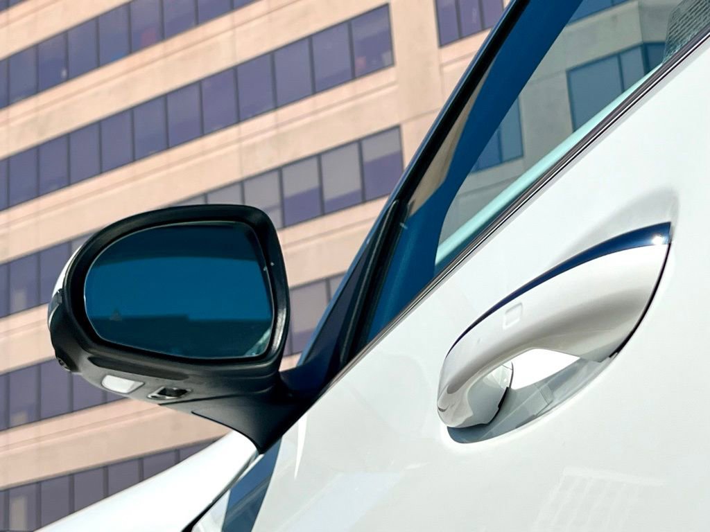 Certified 2022 Mercedes-Benz C 300 4MATIC Sedan image 10