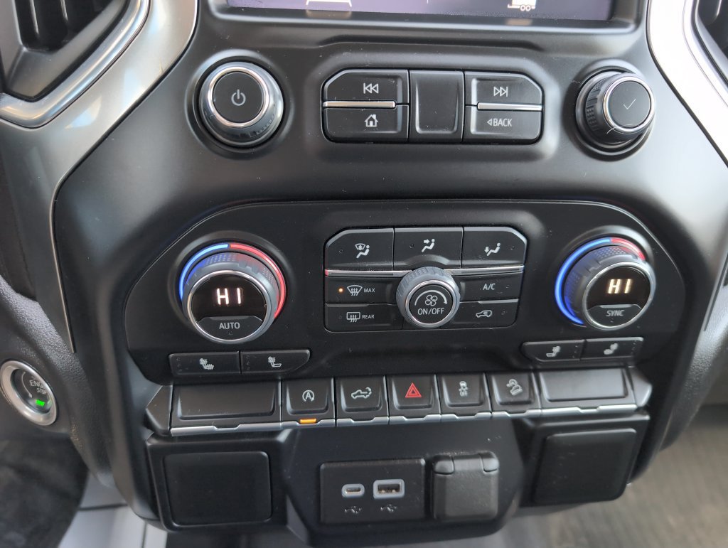 Used 2022 Chevrolet Silverado 1500 RST AWD/4WD image 23
