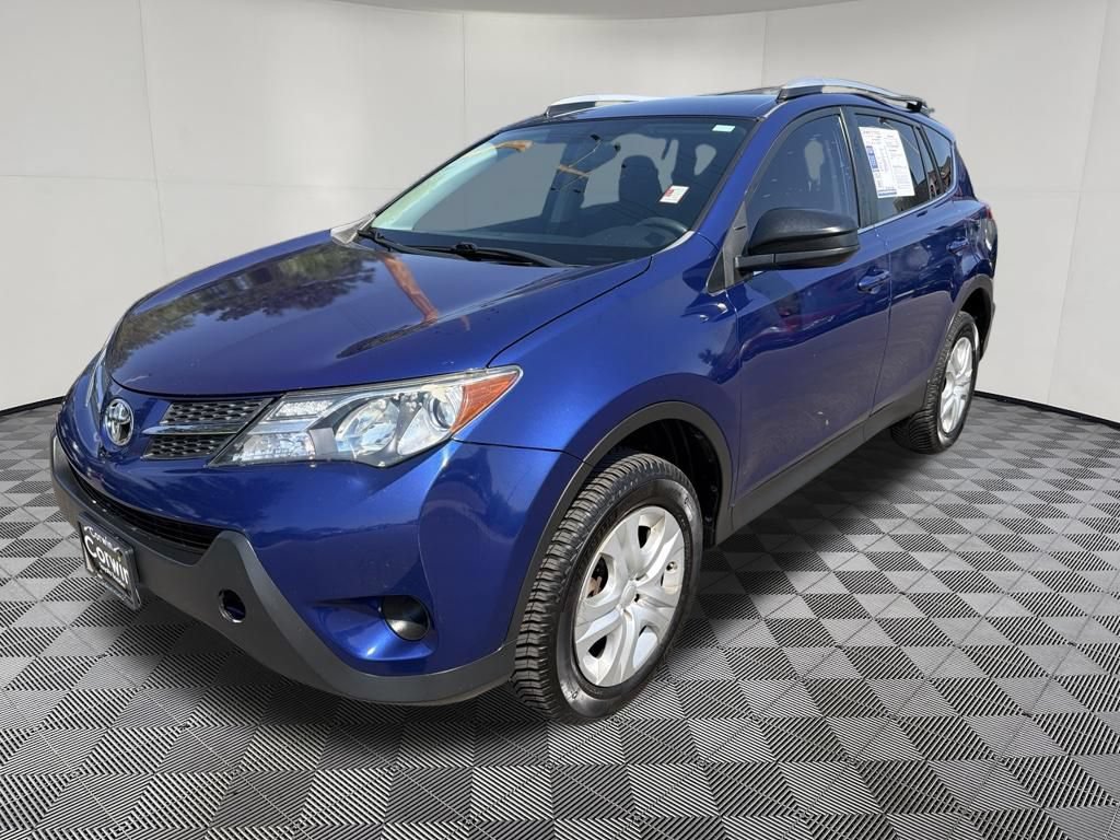 Used 2014 Toyota RAV4 LE FWD image 3