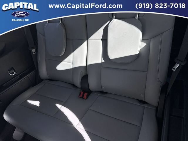 Certified 2025 Ford Explorer Active w/ Active Comfort Package image 19